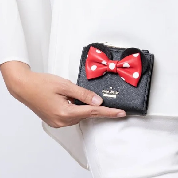 Kate Spade x Disney Minnie Mouse NWT Adalyn Black Polka Dot Bow Wallet - Picture 8 of 10
